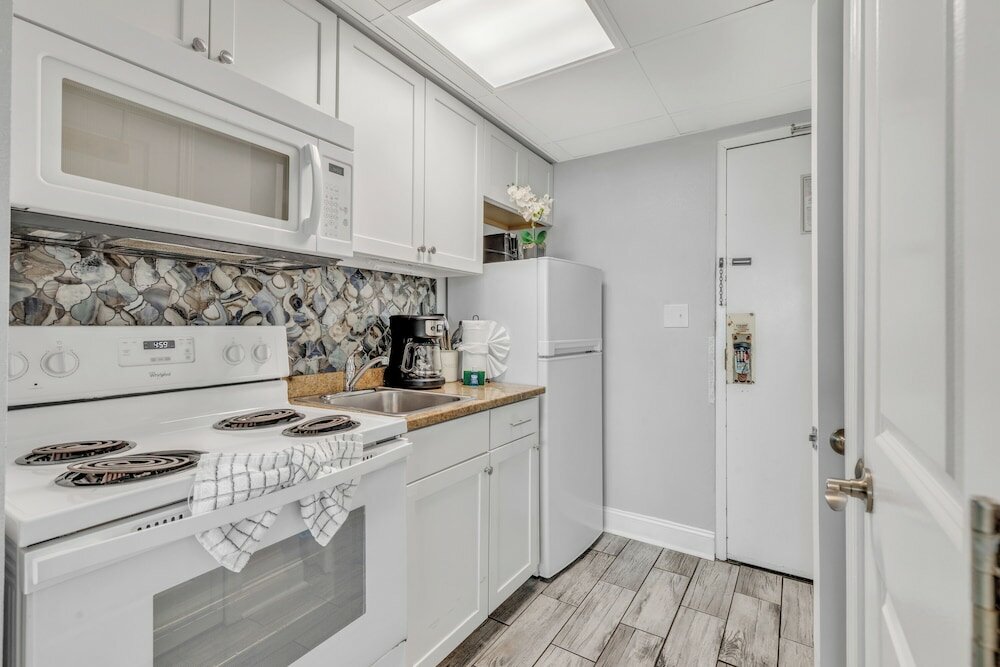 Фото The Caravelle Resort