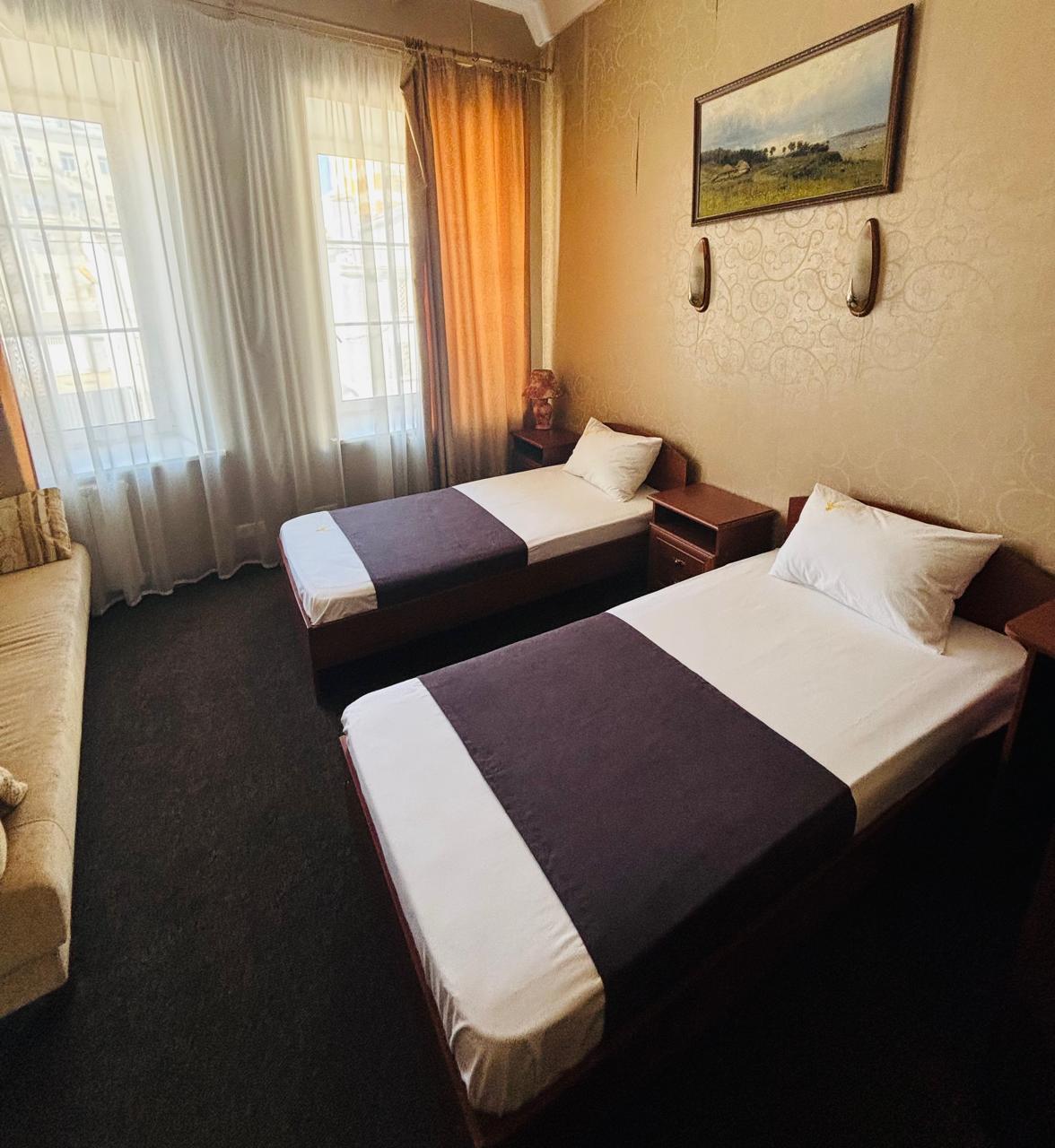 Фото Сова на Преображенской площади