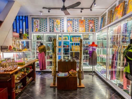 Фото Lynnaya Urban River Resort