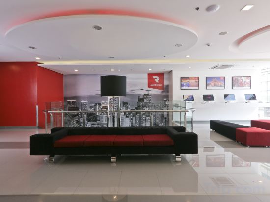 Фото Red Planet Makati Amorsolo