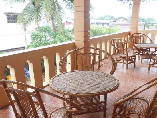 Фото Vanhmaly Hotel