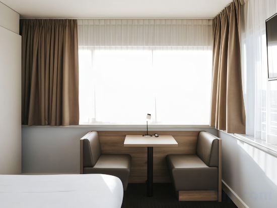Фото Rotterdam Teleport Hotel