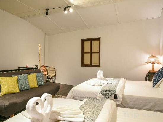 Фото Ohana House Hq