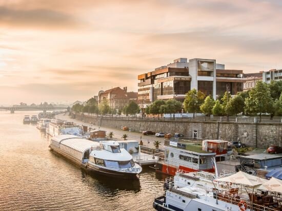 Фото The President