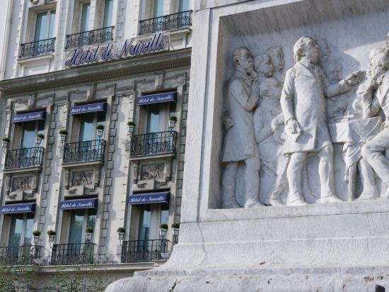 Фото The Hôtel de Neuville - Arc de Triomphe