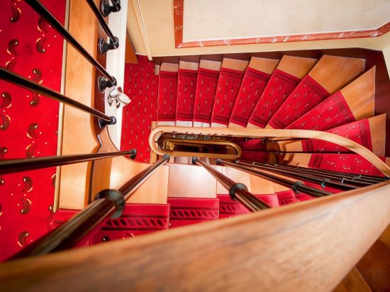 Фото Hotel Champerret Elysees