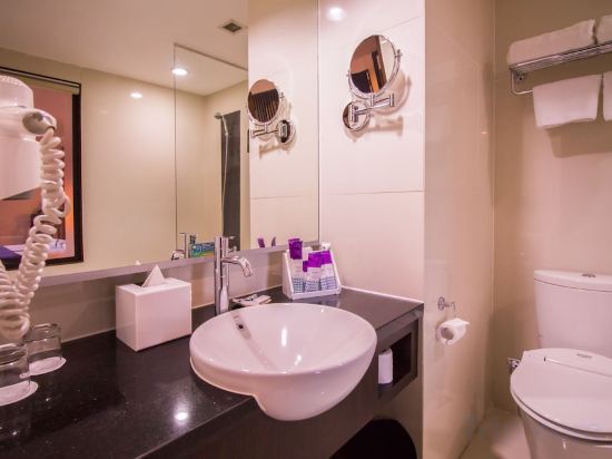 Фото Mercure Pontianak City Center