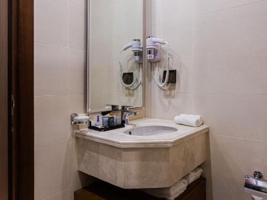 Фото Sarwat Park Hotel Riyadh