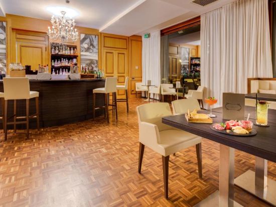 Фото Grande Albergo Roma