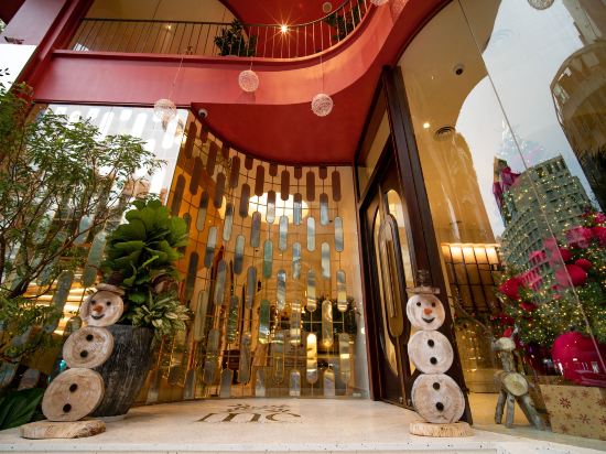 Фото Me Saigon Boutique Hotel