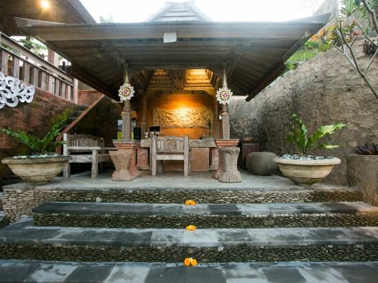 Фото Pondok Sebatu Villa