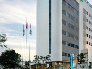 отель Blue Sky Hotel Petamburan