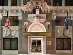 Гостиница Hilton Checkers