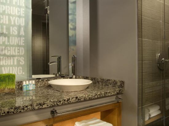 Фото W Boston, a Marriott Hotel