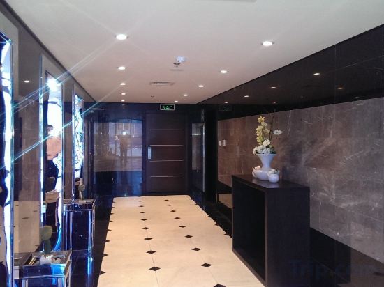 Фото Tulip Hotel And Suites