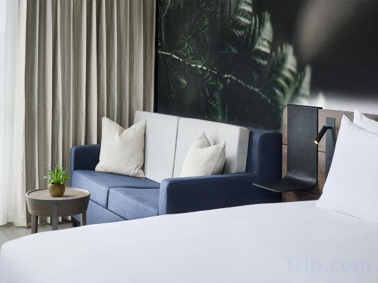 Фото Novotel Toronto Centre