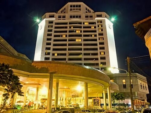 Гостиница Thumrin Thana Hotel в Транге