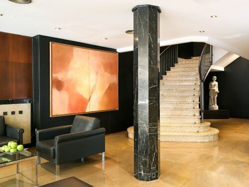 Гостиница Hotel Derby в Каталонии