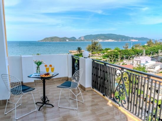 Фото Melyna Hotel