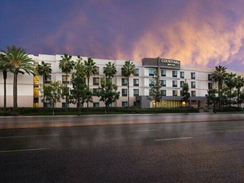 Гостиница Courtyard by Marriott Santa Ana Orange County в Коста-Меса