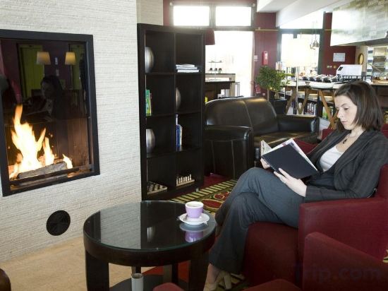 Фото Courtyard by Marriott Paris La Defense West - Colombes