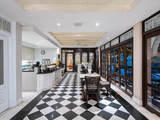 Фото Salil Hotel Sukhumvit Soi 8