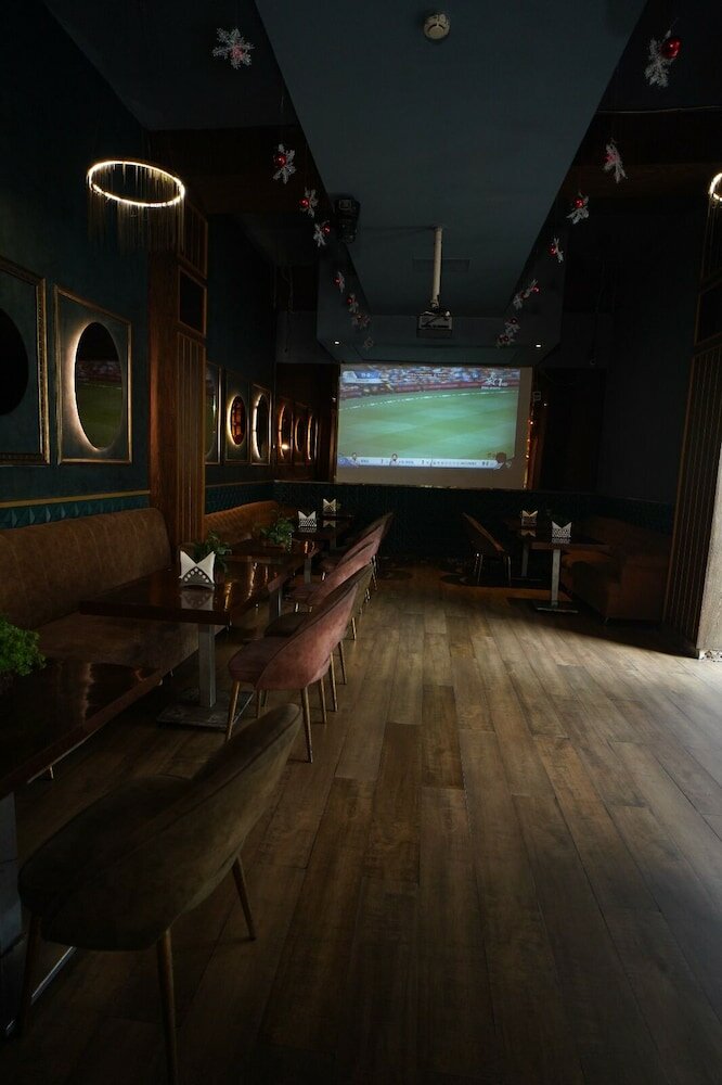 Фото The Corus Hotel