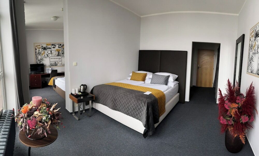 Фото Hotel Uno Prague