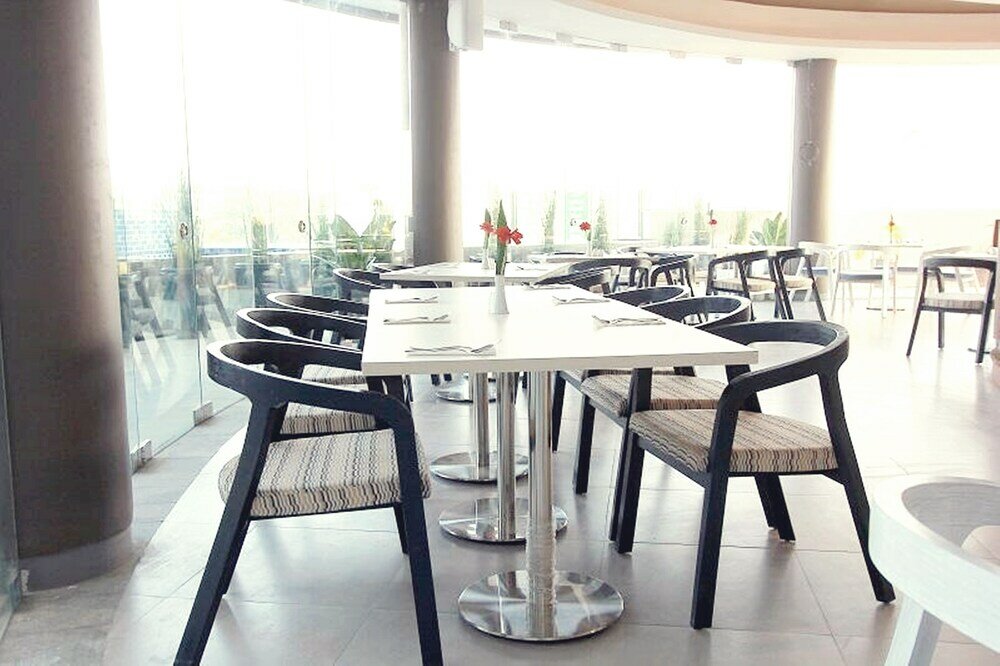 Фото Grandia Hotel