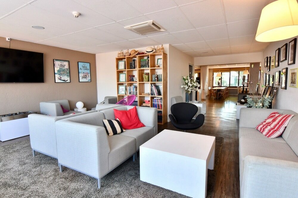 Фото Hotel Kyriad Tours Sud Chambray les Tours