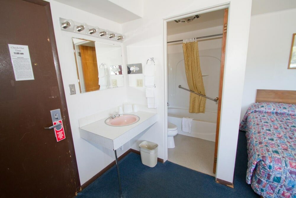 Фото Brooks Street Motor Inn