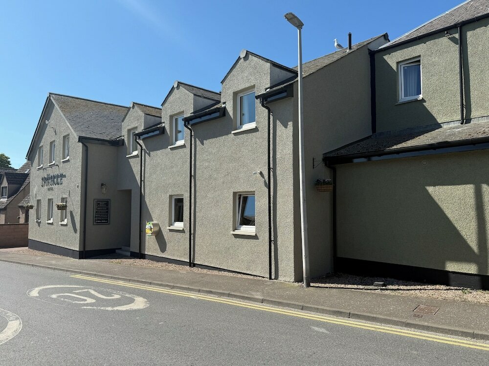 Фото 19th Hole Hotel