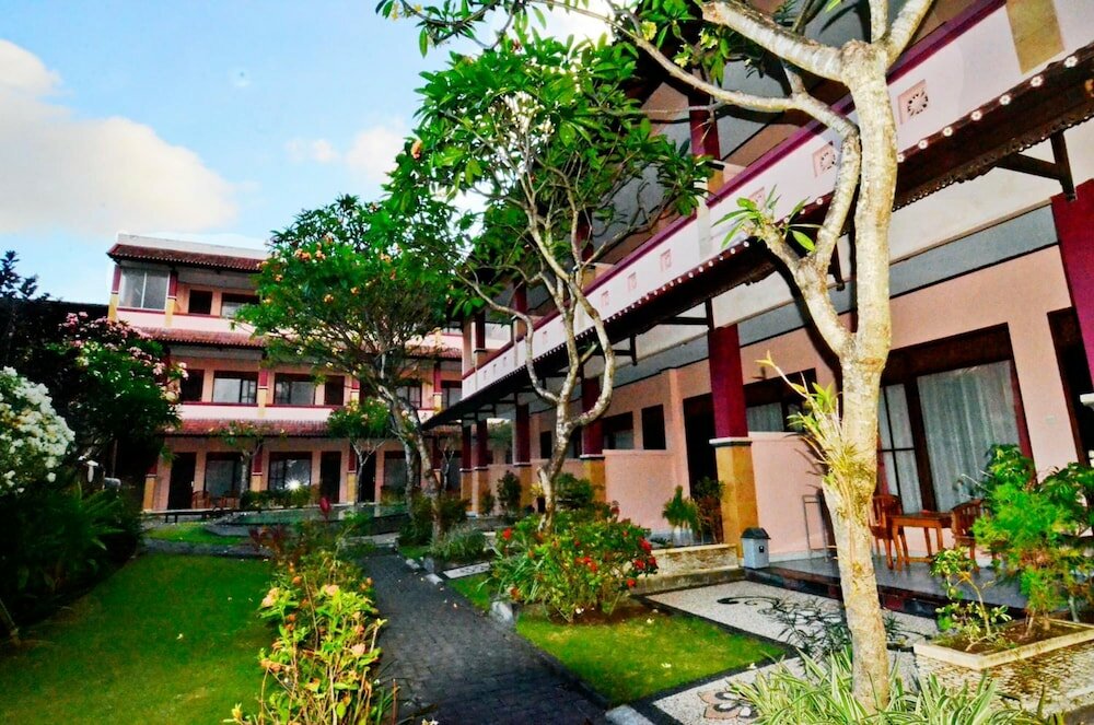 Фото Pesona Beach Inn