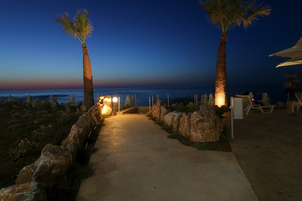 Фото Harmony Rethymno Beach Hotel