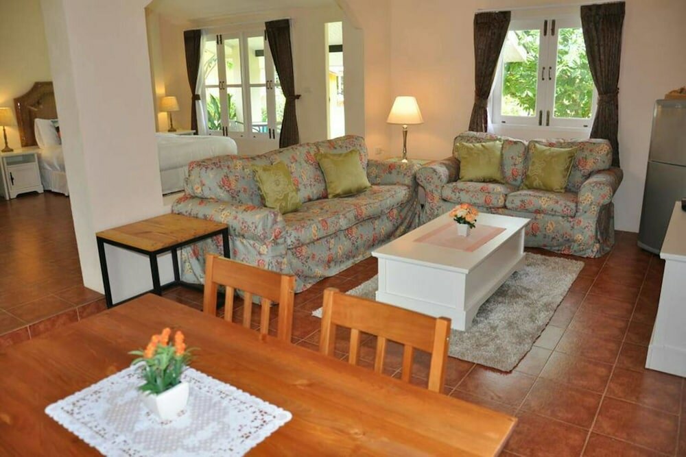 Фото Palazzo Pavone Gallery & Resort