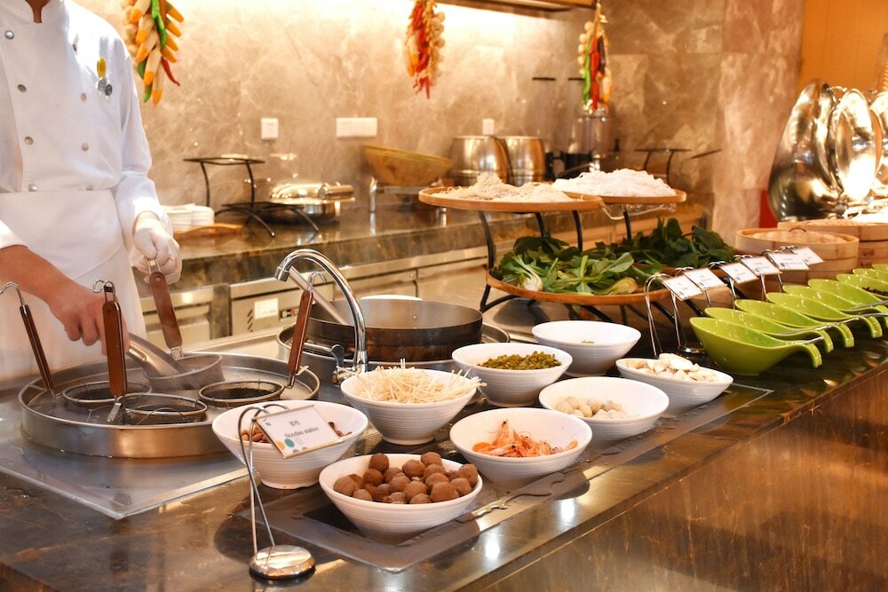 Фото Novotel Haikou Xinbudao