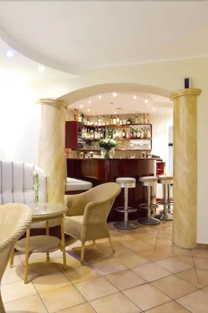 Фото Buchholz Downtown Hotel