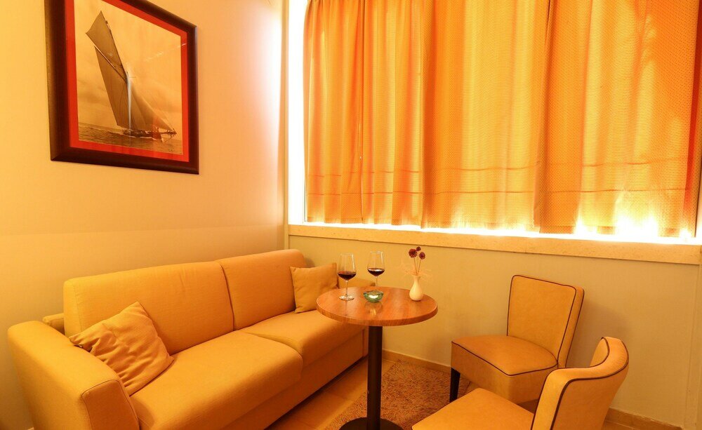 Фото Hotel Indijan