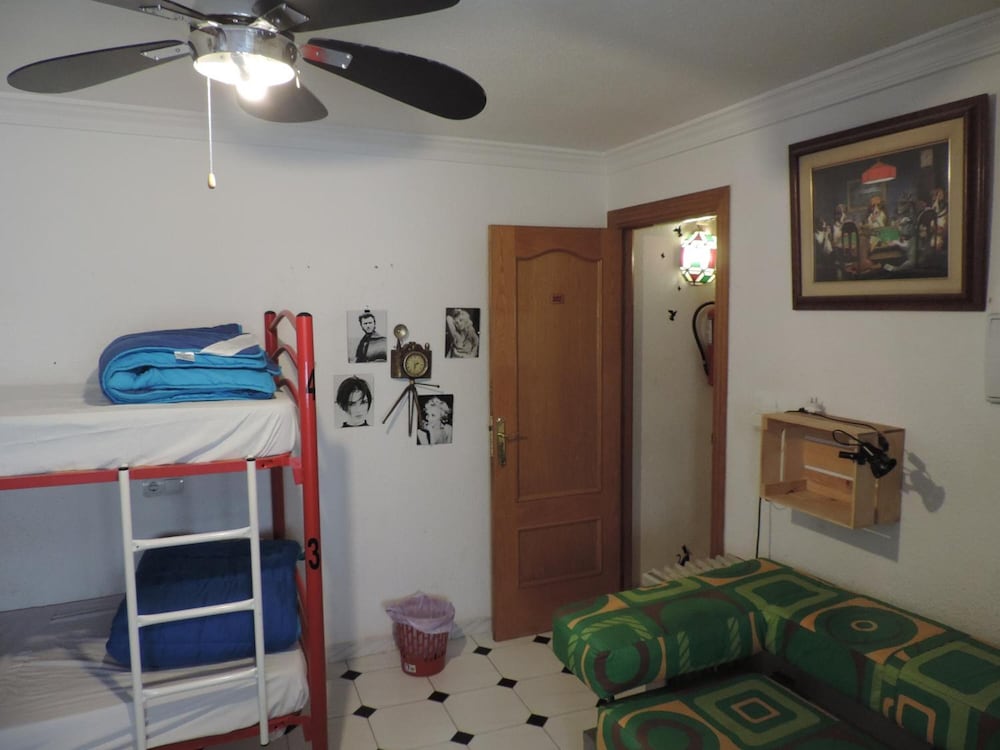 Фото Hostal El Cascabel - Hostel