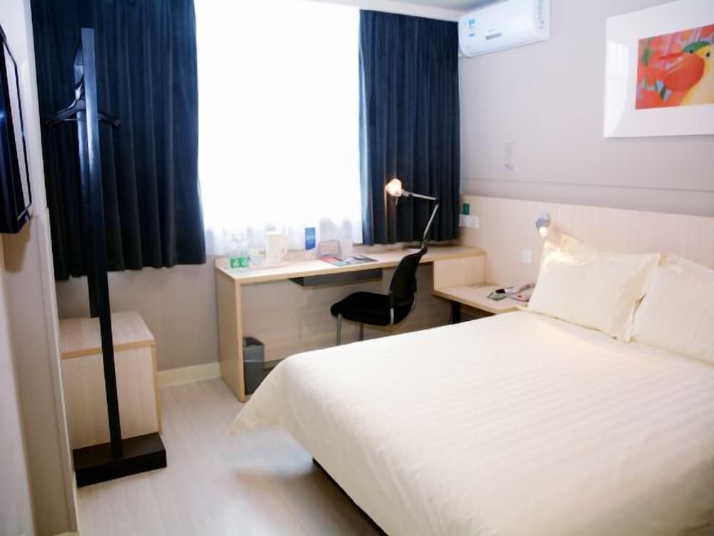 Фото Jinjiang Inn Shenyang International Convention and Exhibition Center Sujiatun Train Station