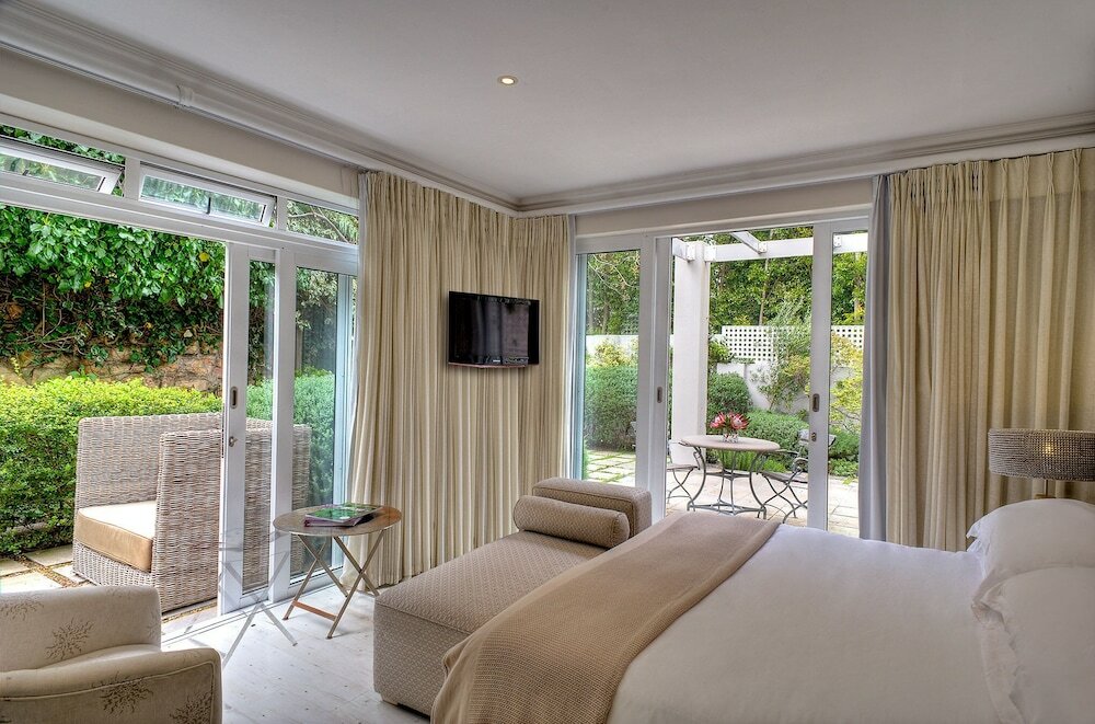 Фото Sea Five Boutique Hotel