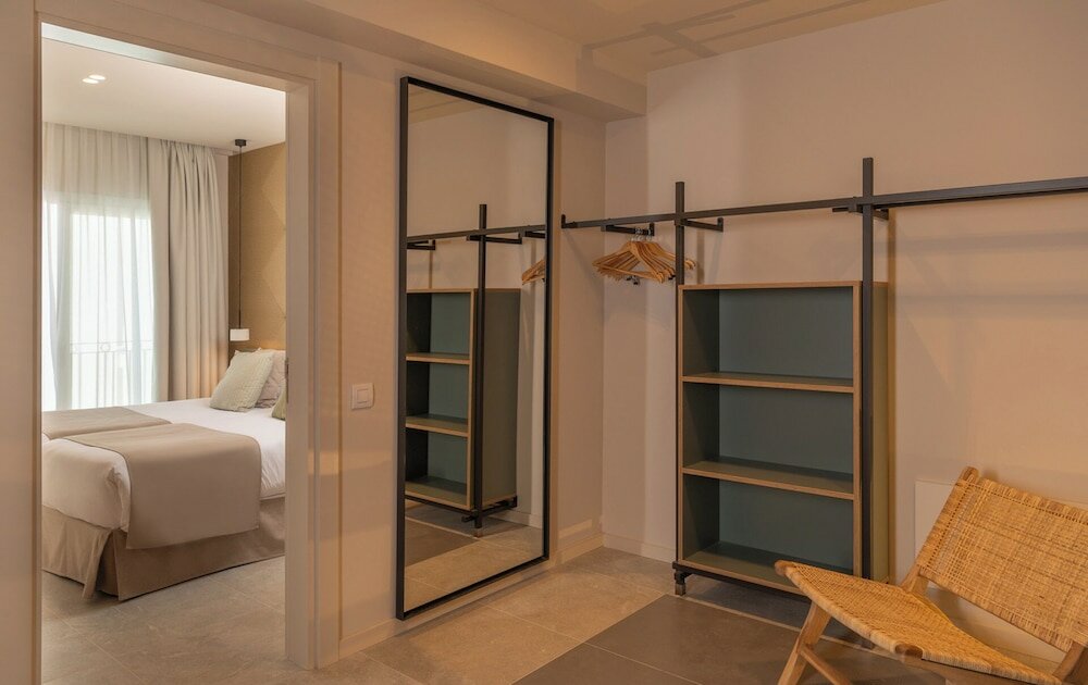 Фото Aqua Hotel Bertran Park