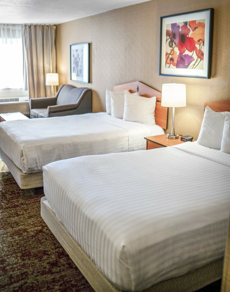 Фото Crystal Inn Hotel & Suites Midvalley