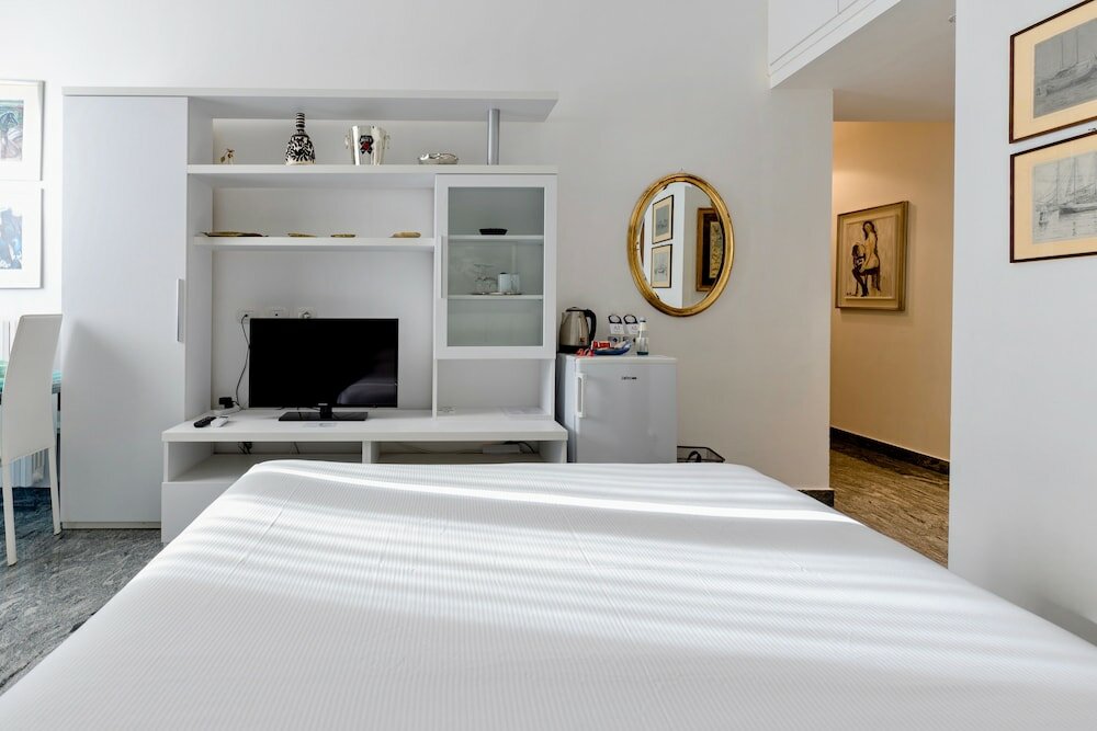 Фото Aiello Suites Executive