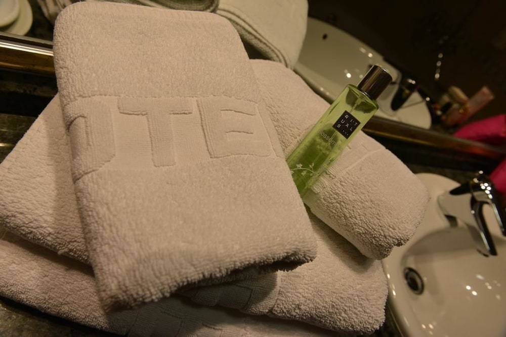 Фото Hotel Karpos