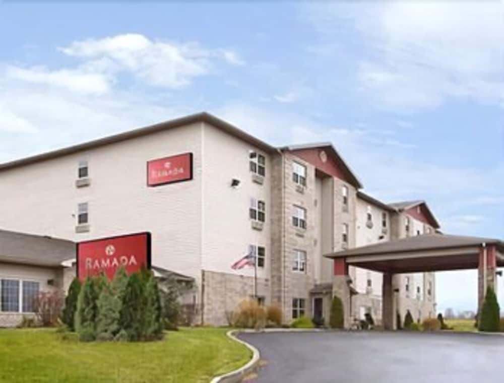 Hotel Ramada by Wyndham Sparta/At Speedway, Commonwealth of Kentucky, photo