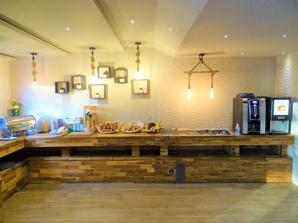 Фото Euro Hotel Paris Creteil