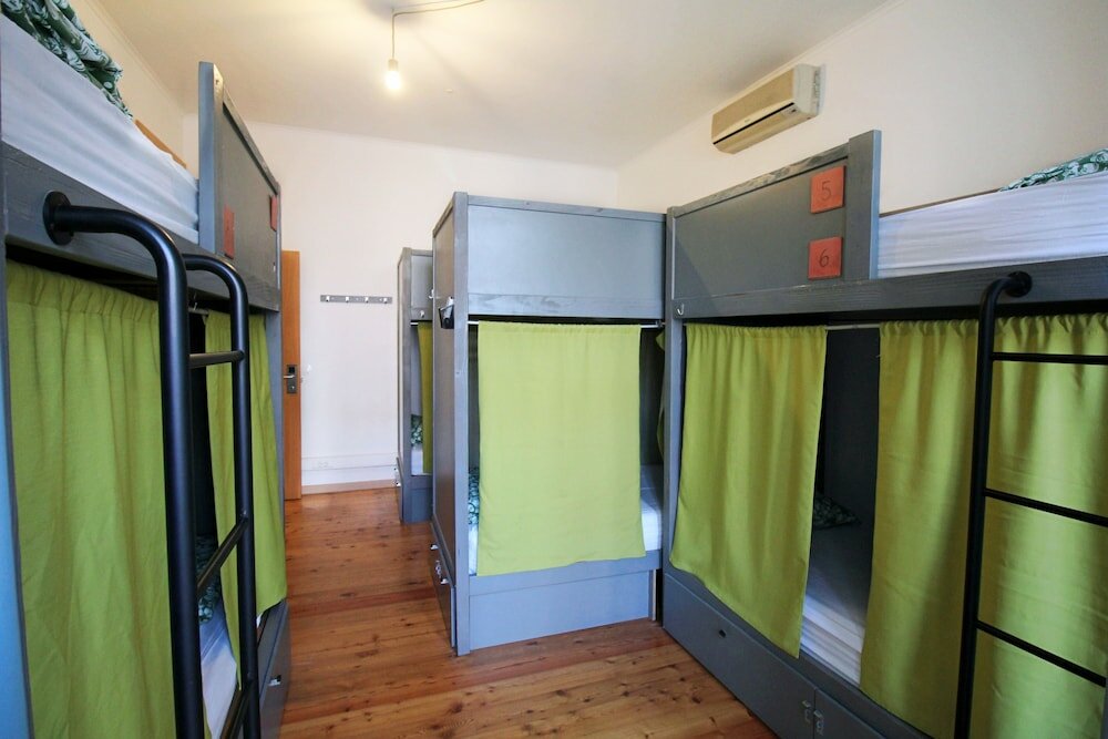 Фото Wot Lisbon Patio - Hostel