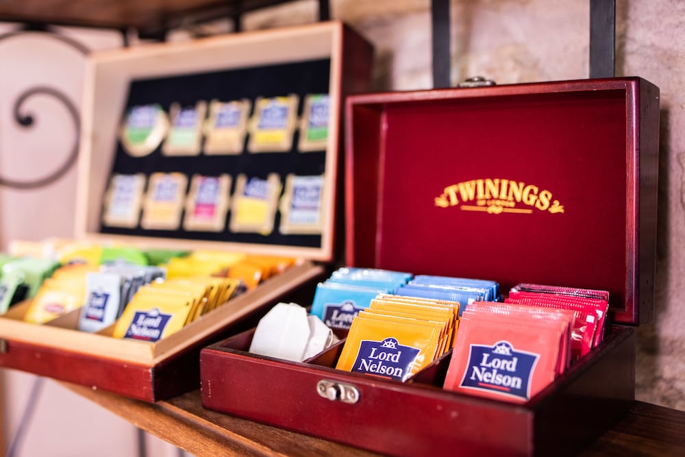 Фото Au Patio Morand Hotel