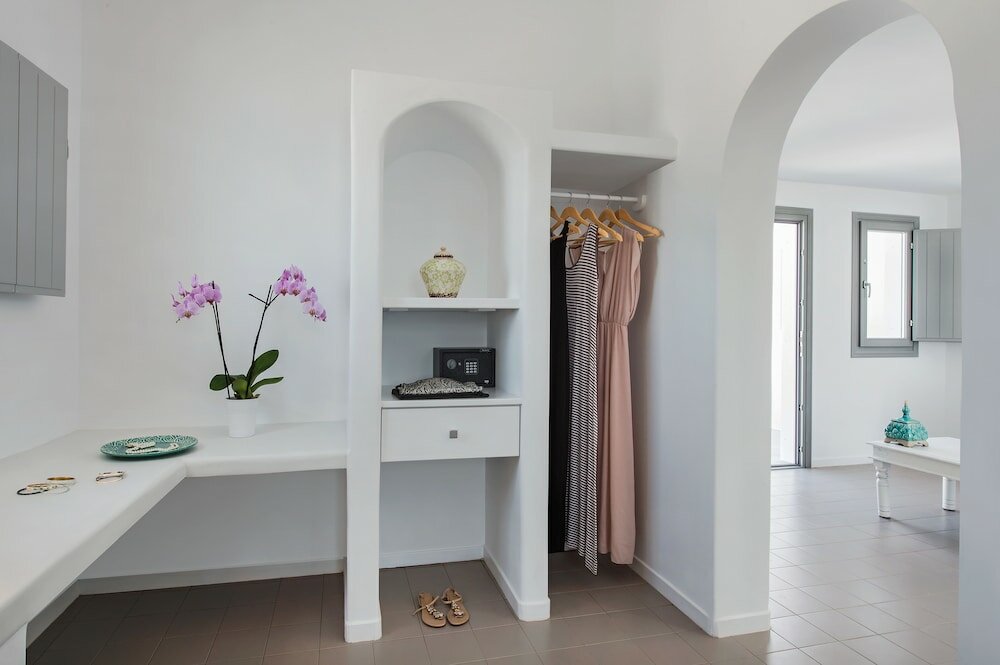 Фото Villa Irini Fira Adults Only